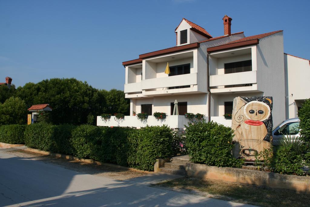 Apartments Villa Falcon 푼타나 외부 사진